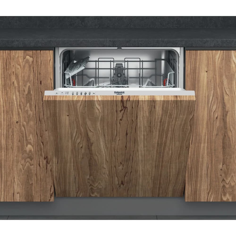 Máquina de Lavar Loiça Hotpoint HI 3010 13 Conjuntos Classe F