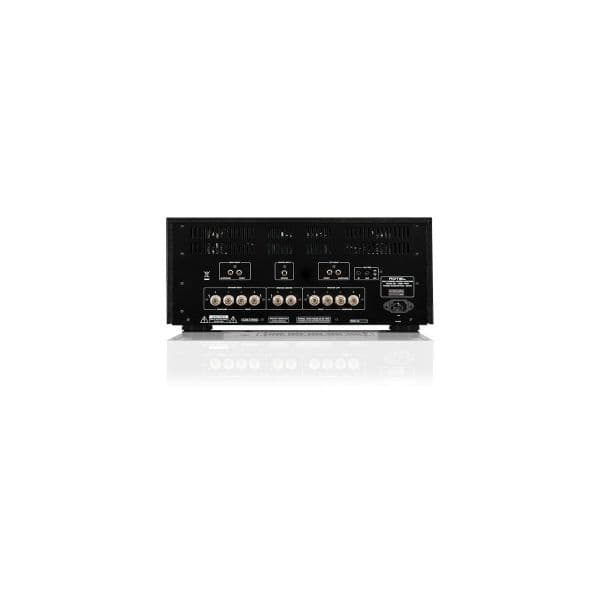 Rotel RMB-1555, Acabamento Silver (Prateado)