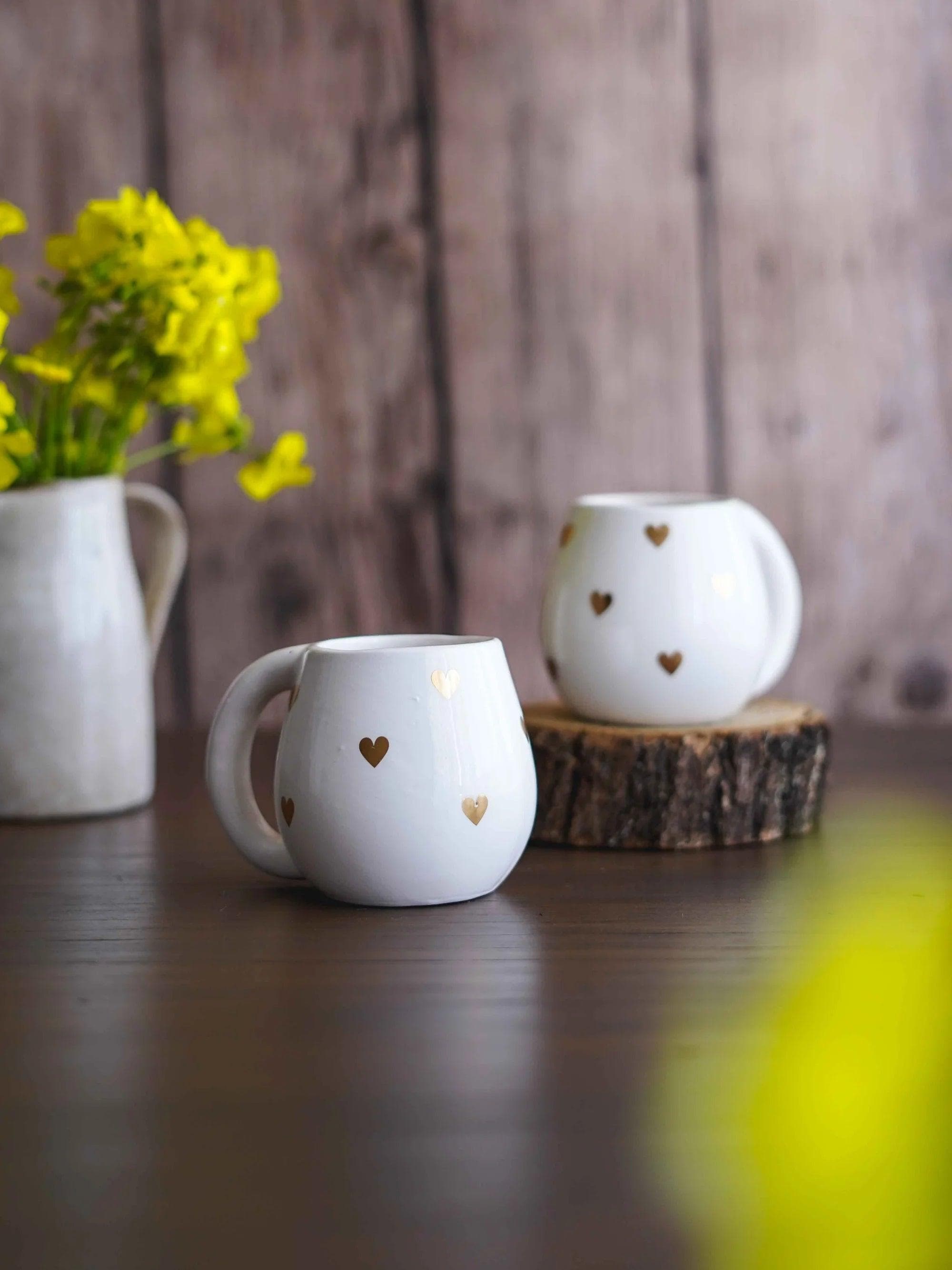 CerAmor Cerâmica Caneca Corações Dourados