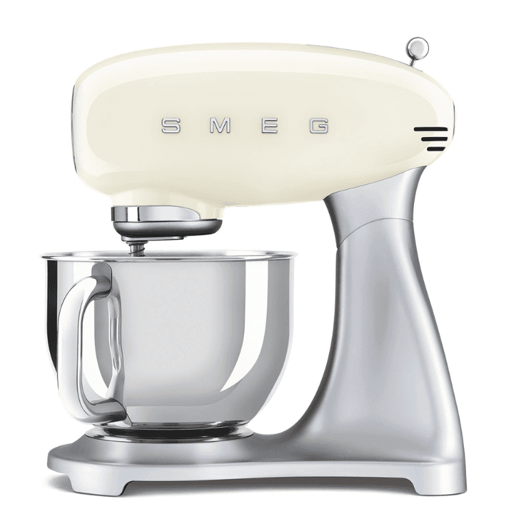 Batedeira Smeg SMF02CREU Anni50
